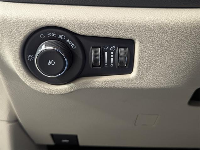 used 2023 Chrysler Pacifica Hybrid car, priced at $22,988
