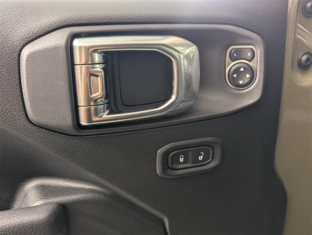 new 2026 Jeep Wrangler car, priced at $52,256