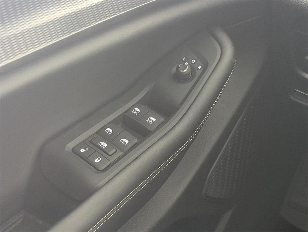 new 2025 Jeep Grand Cherokee L car, priced at $41,255