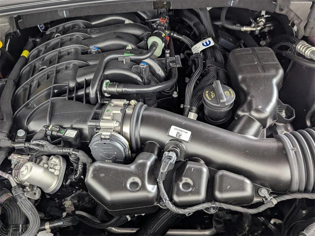 new 2025 Jeep Grand Cherokee car, priced at $38,934