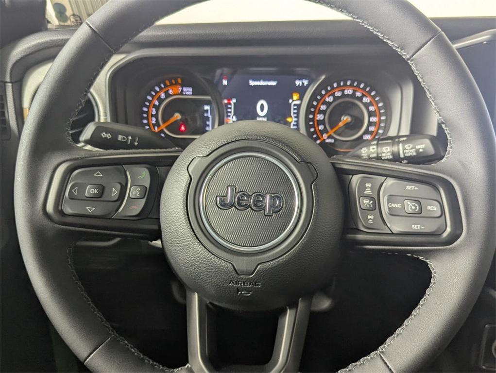 new 2025 Jeep Wrangler car, priced at $48,337