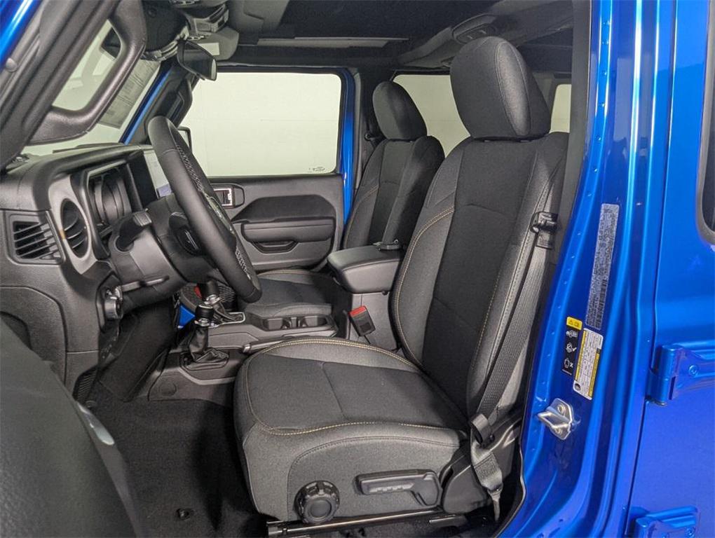 new 2025 Jeep Wrangler car, priced at $50,572