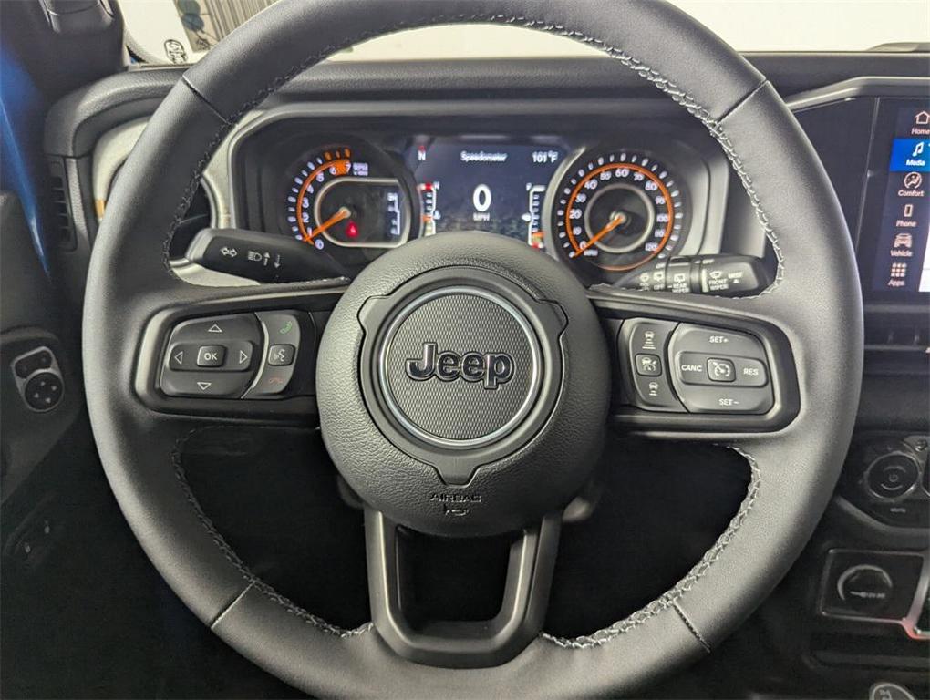 new 2025 Jeep Wrangler car, priced at $50,572