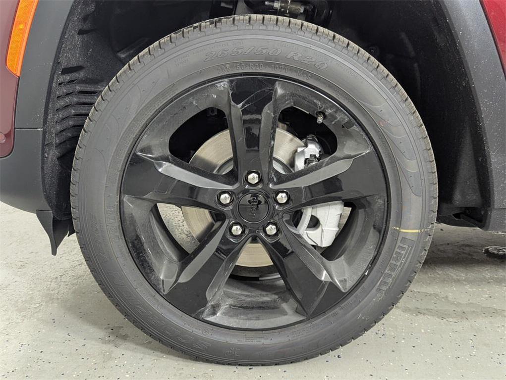 new 2025 Jeep Grand Cherokee car, priced at $44,544