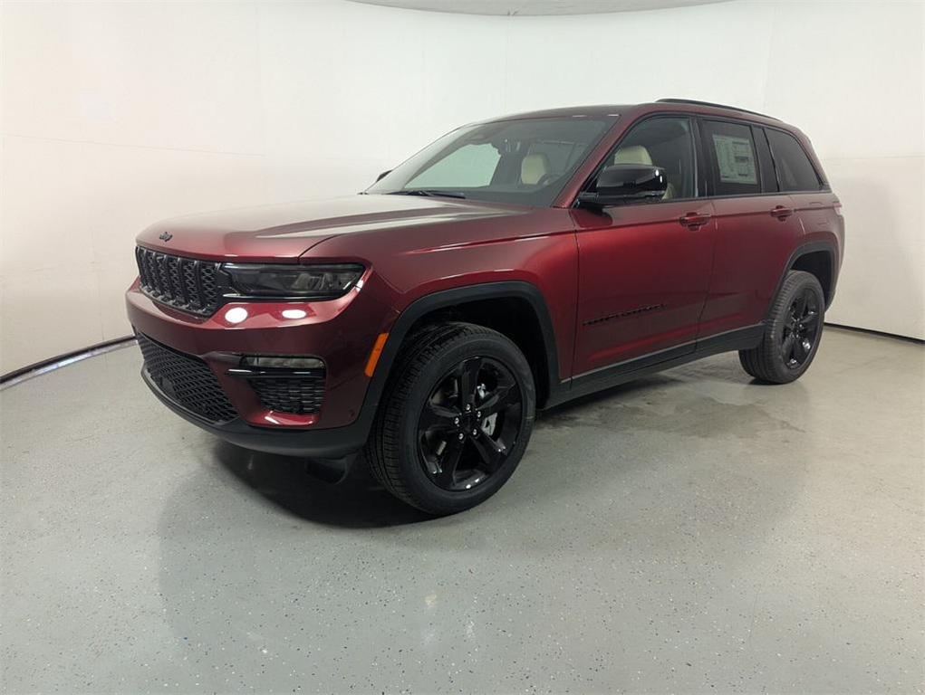 new 2025 Jeep Grand Cherokee car, priced at $44,544