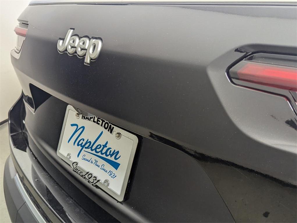 new 2025 Jeep Grand Cherokee L car, priced at $30,491