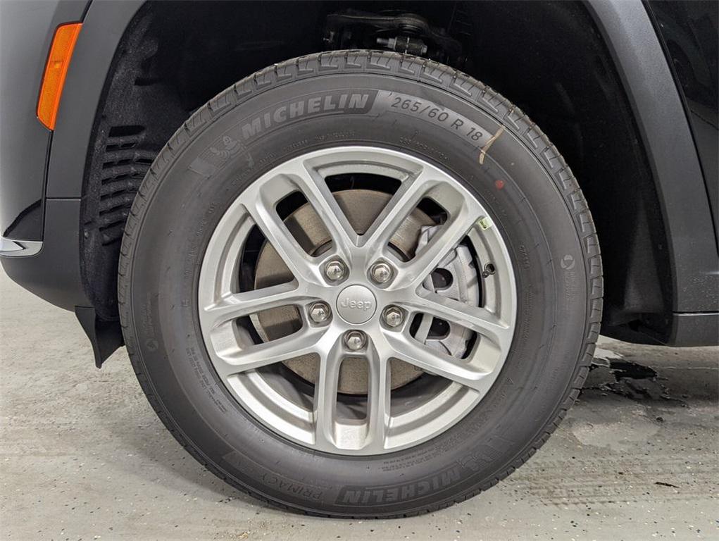 new 2025 Jeep Grand Cherokee L car, priced at $30,491