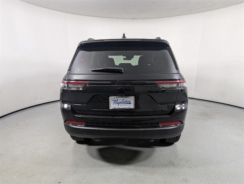 new 2025 Jeep Grand Cherokee car, priced at $36,249