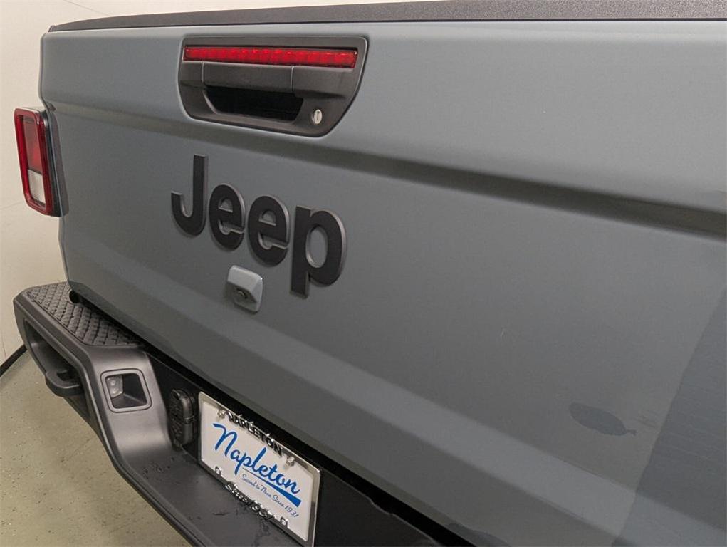 new 2025 Jeep Gladiator car, priced at $42,158