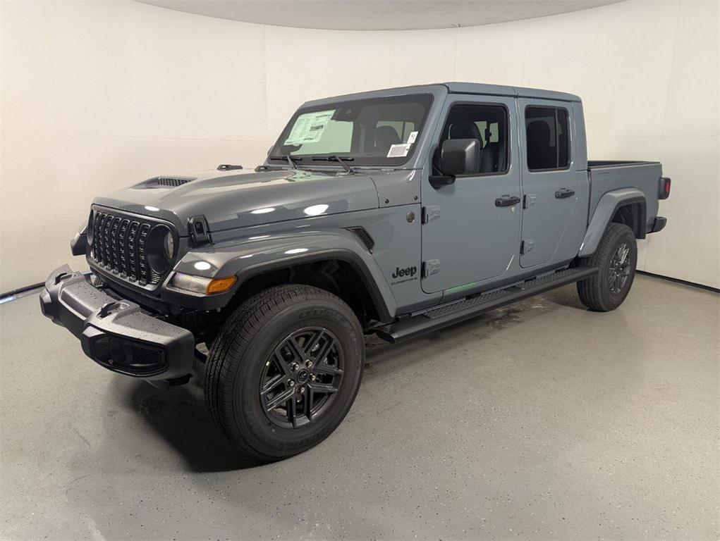 new 2025 Jeep Gladiator car, priced at $42,158