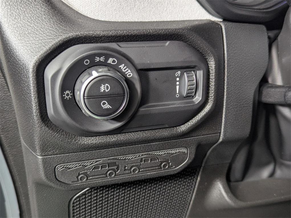 new 2025 Jeep Gladiator car, priced at $42,158