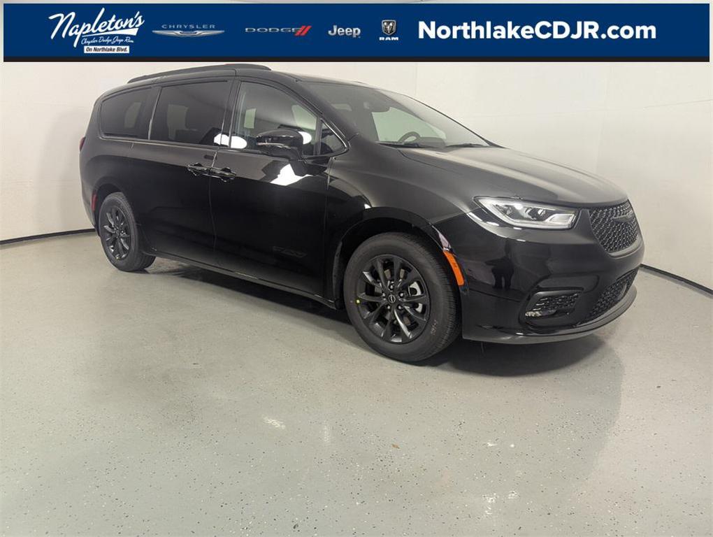 new 2025 Chrysler Pacifica car, priced at $43,494