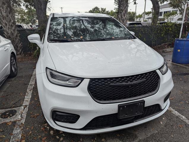 used 2022 Chrysler Pacifica Hybrid car, priced at $22,500