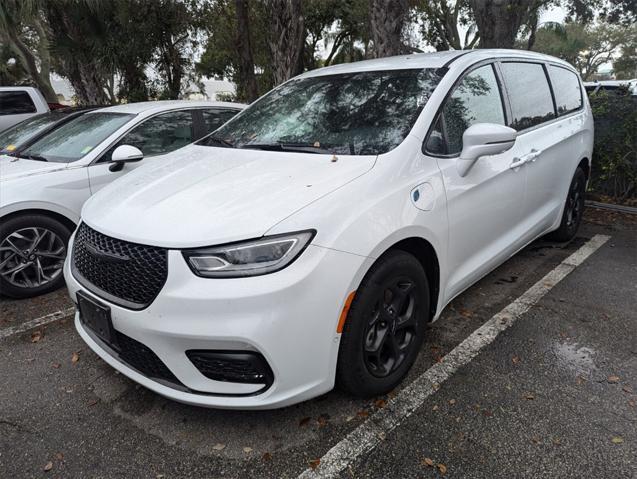 used 2022 Chrysler Pacifica Hybrid car, priced at $22,500