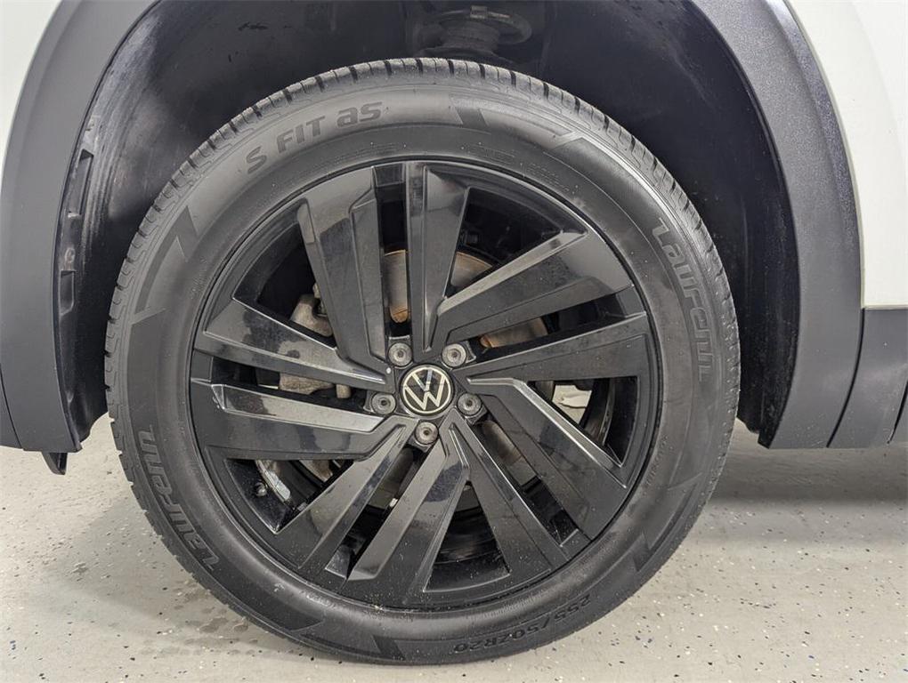 used 2021 Volkswagen Atlas car, priced at $24,788