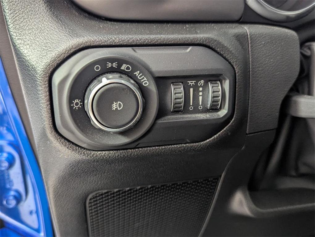 used 2022 Jeep Wrangler Unlimited car, priced at $31,988
