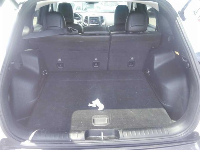 used 2023 Jeep Cherokee car, priced at $19,992