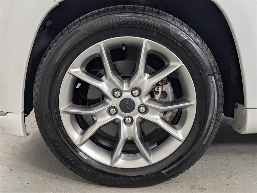 used 2016 Jeep Grand Cherokee car, priced at $16,988