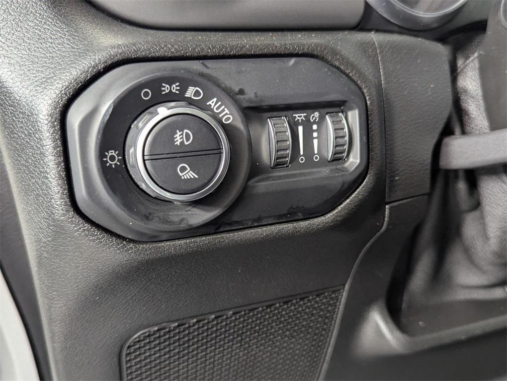 used 2021 Jeep Gladiator car, priced at $29,488