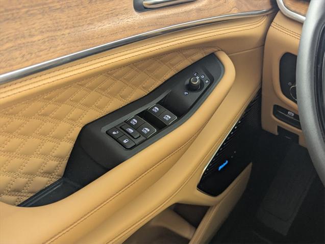 new 2025 Jeep Grand Cherokee L car, priced at $61,053