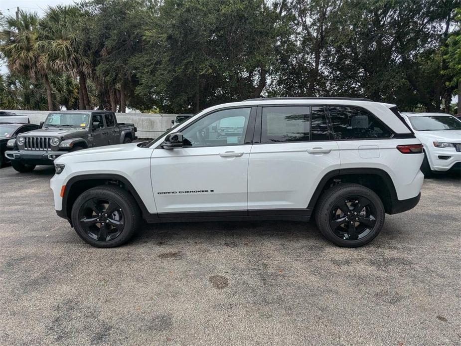 new 2024 Jeep Grand Cherokee car, priced at $38,500