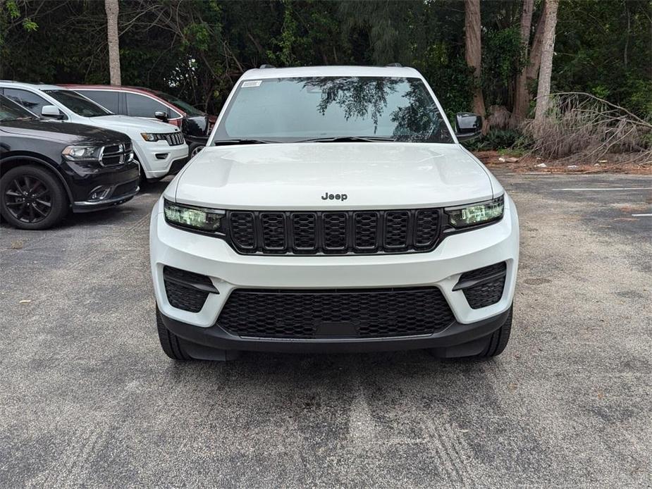 new 2024 Jeep Grand Cherokee car, priced at $38,500