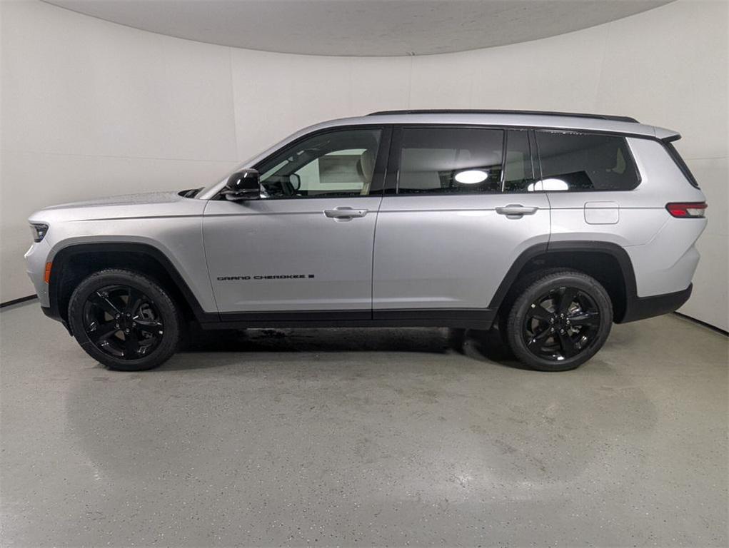 new 2025 Jeep Grand Cherokee L car, priced at $46,184