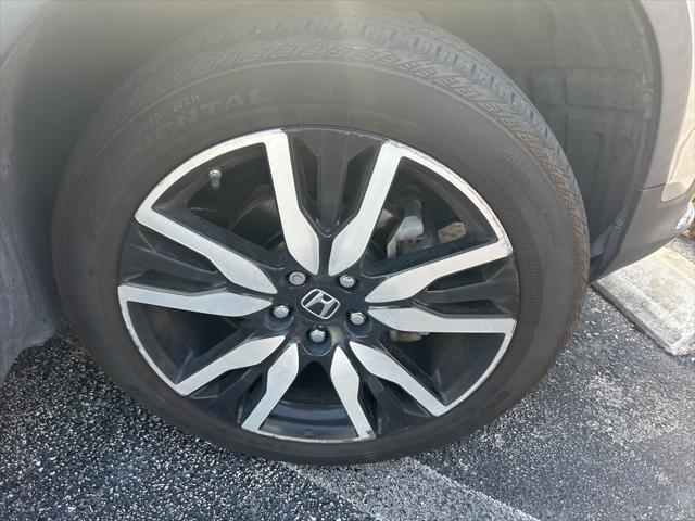 used 2021 Honda Pilot car, priced at $29,998