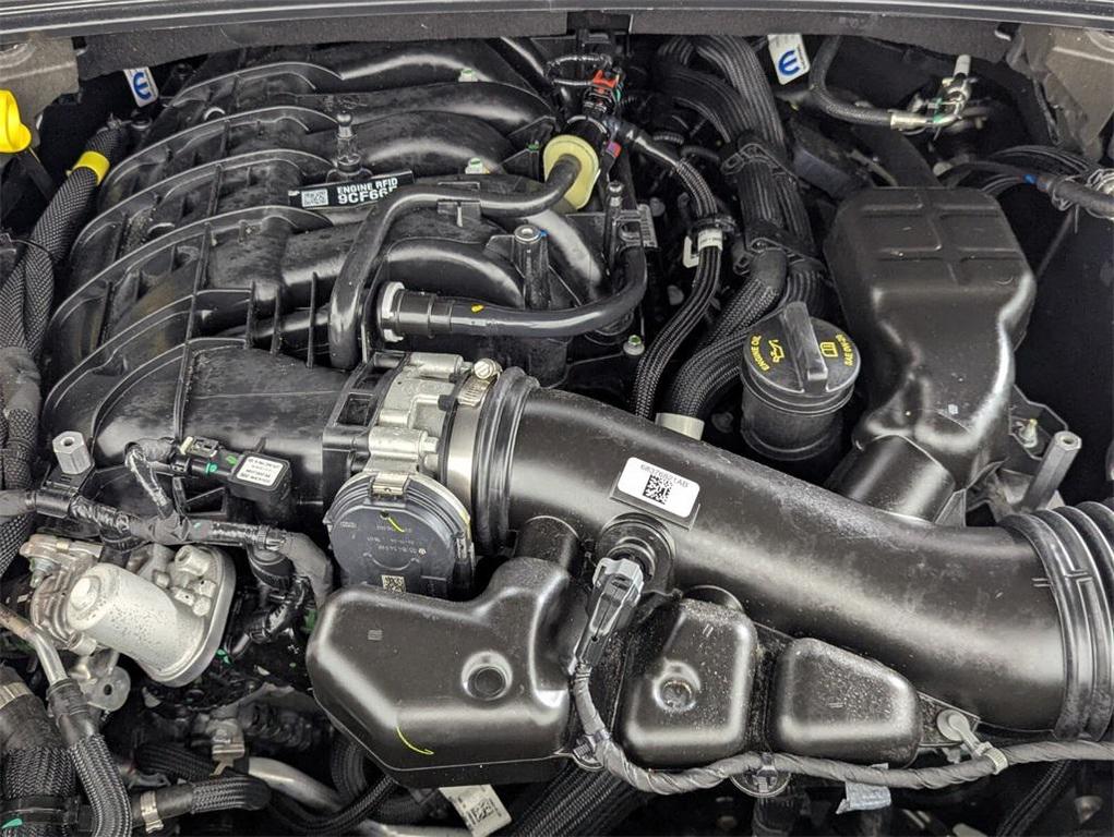new 2025 Jeep Grand Cherokee car, priced at $37,958