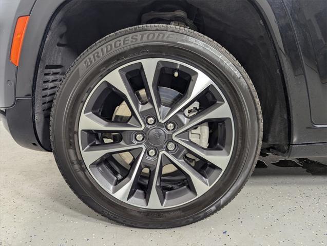 used 2021 Jeep Grand Cherokee L car, priced at $25,992