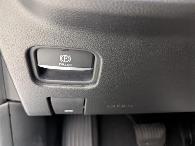 used 2021 Jeep Grand Cherokee L car, priced at $25,992