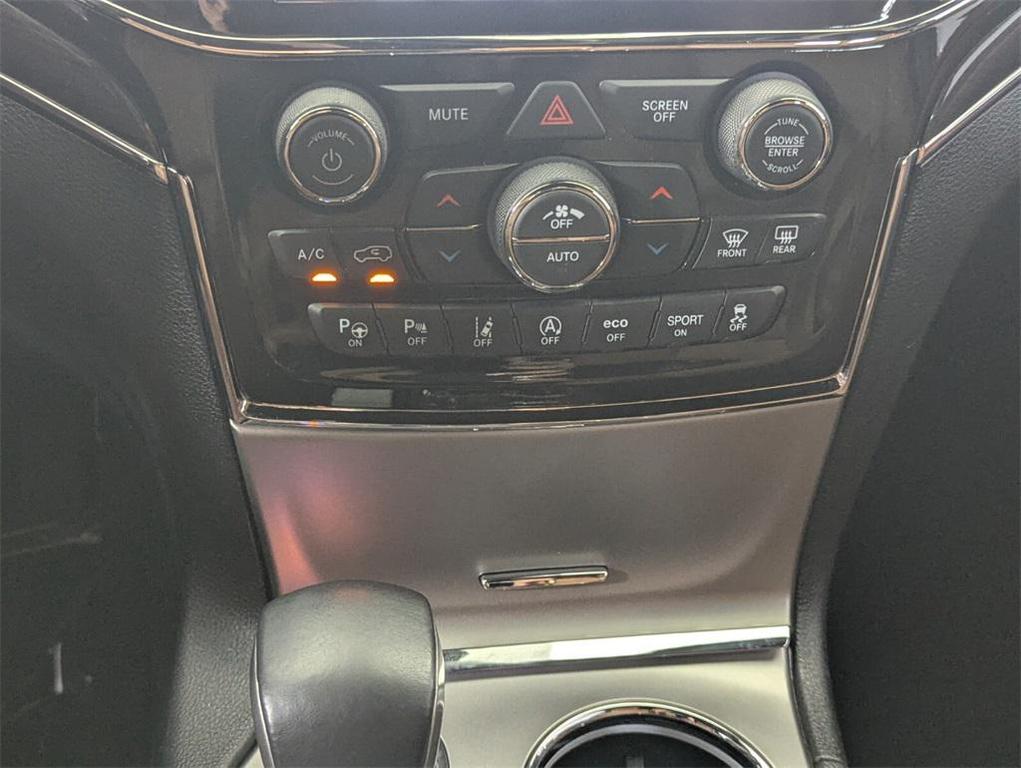 used 2021 Jeep Grand Cherokee car, priced at $24,388