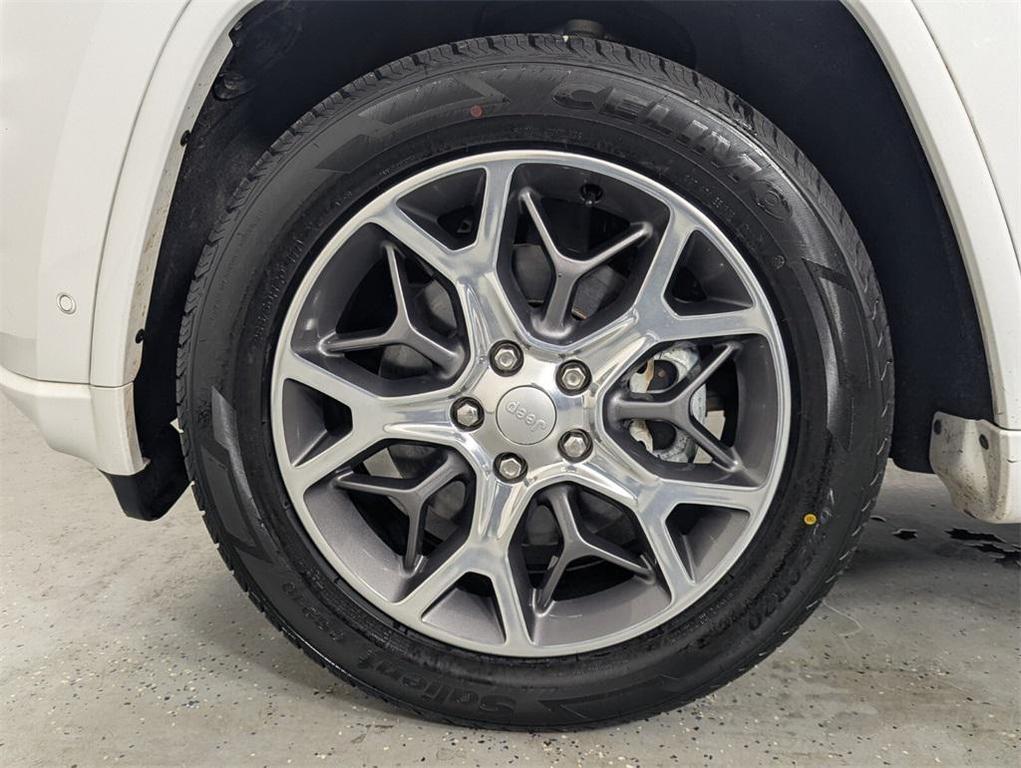 used 2021 Jeep Grand Cherokee car, priced at $24,388