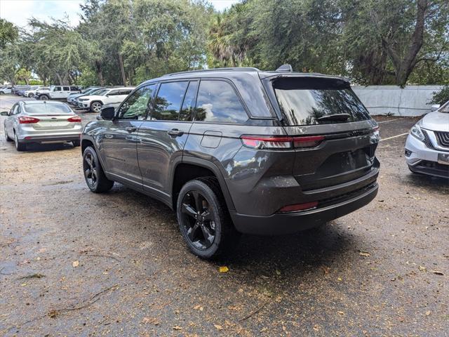 new 2024 Jeep Grand Cherokee car, priced at $37,758