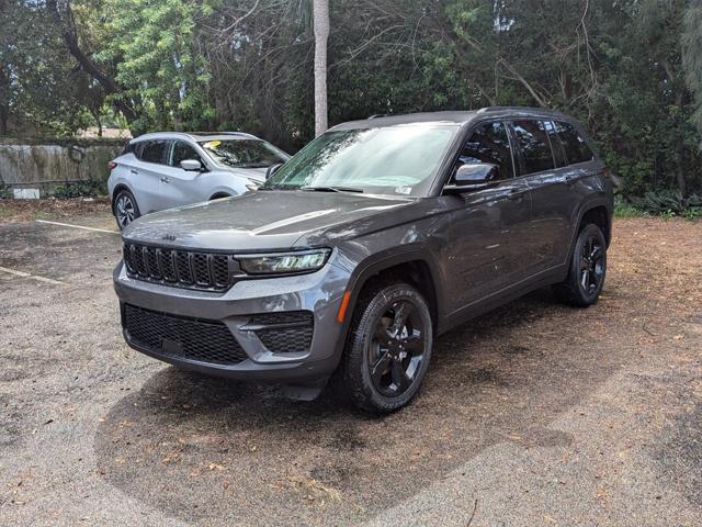 new 2024 Jeep Grand Cherokee car, priced at $37,758