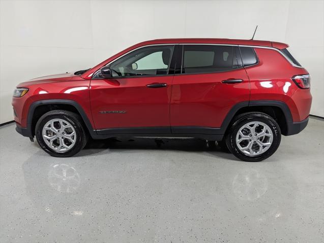 new 2024 Jeep Compass car, priced at $25,000