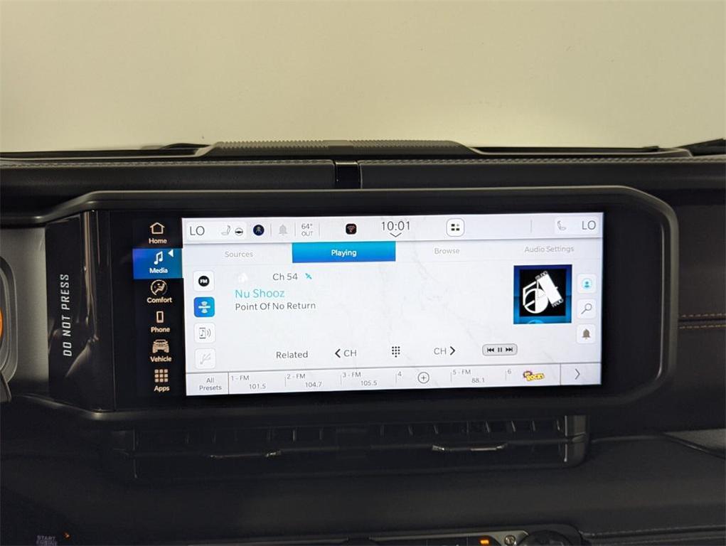 new 2025 Jeep Wrangler car, priced at $43,813