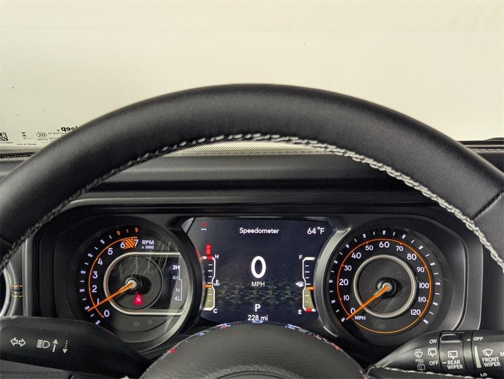 new 2025 Jeep Wrangler car, priced at $43,813