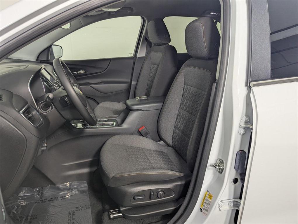 used 2024 Chevrolet Equinox car, priced at $21,988
