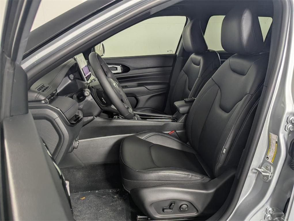 new 2026 Jeep Compass car, priced at $32,578