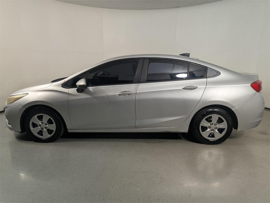 used 2017 Chevrolet Cruze car, priced at $1,992