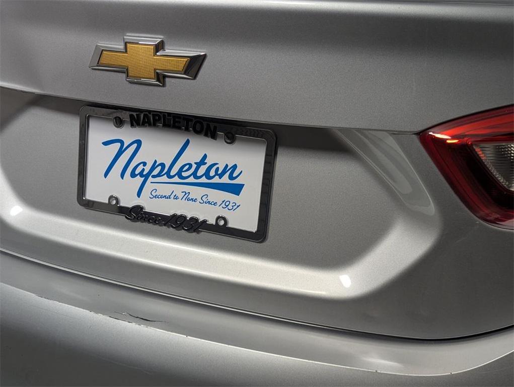 used 2017 Chevrolet Cruze car, priced at $1,992