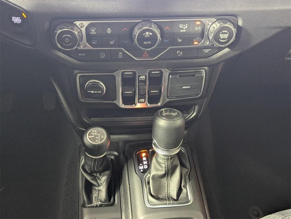 new 2025 Jeep Wrangler car, priced at $49,172