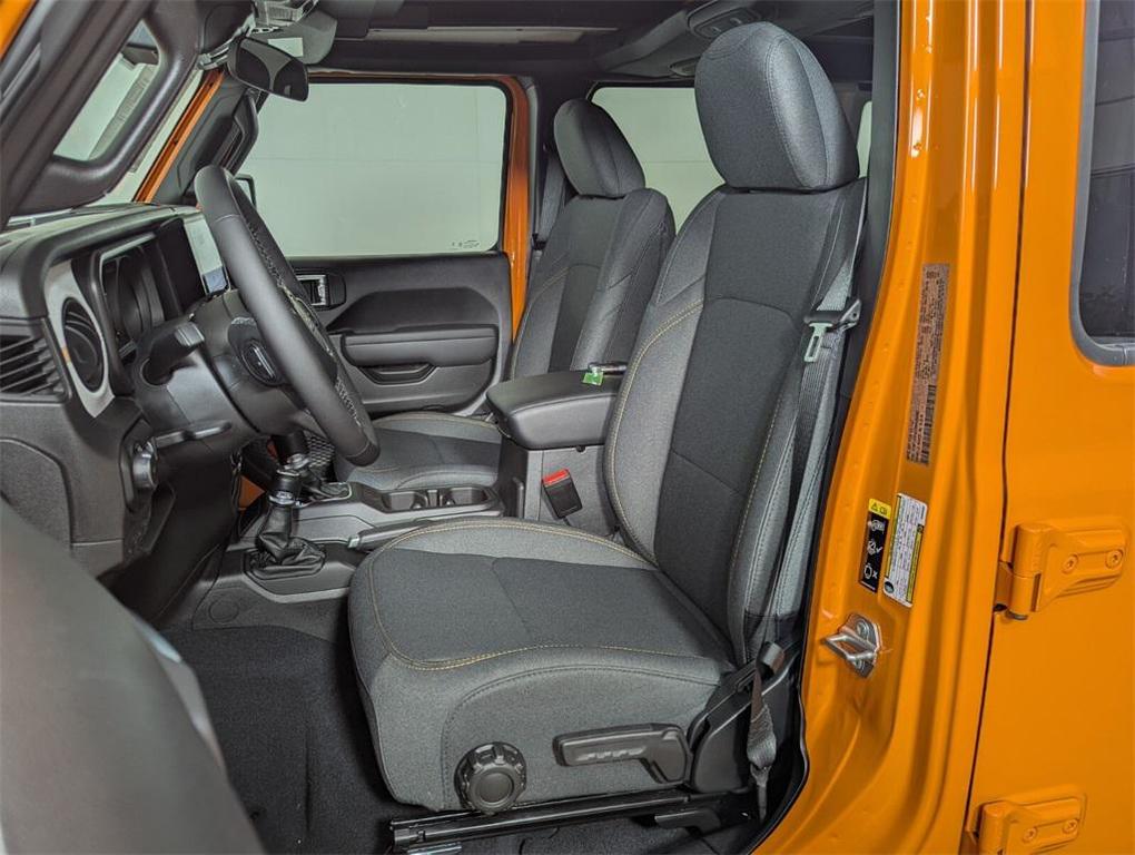 new 2025 Jeep Wrangler car, priced at $49,172