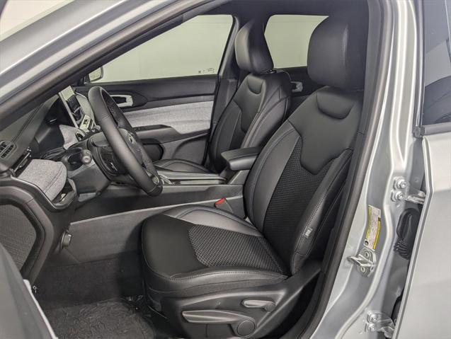 new 2025 Jeep Compass car, priced at $26,360