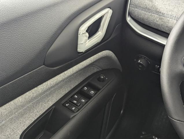 new 2025 Jeep Compass car, priced at $26,360