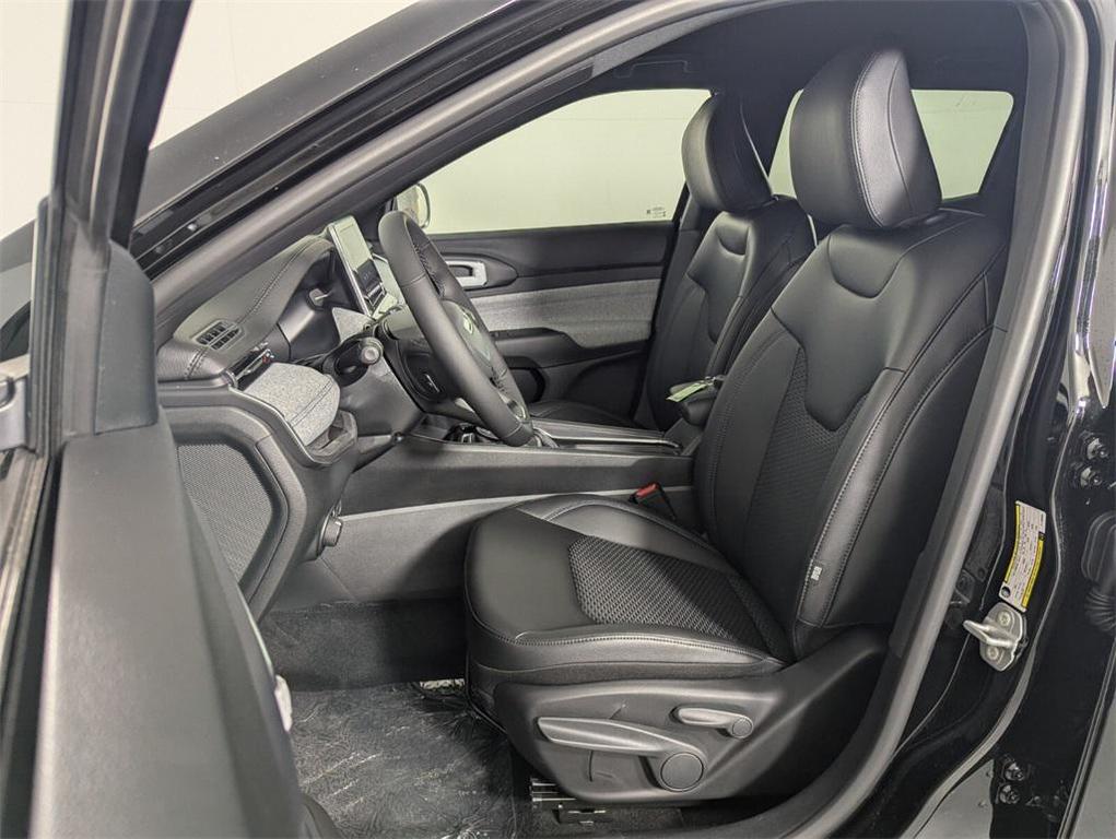 new 2026 Jeep Compass car, priced at $24,993