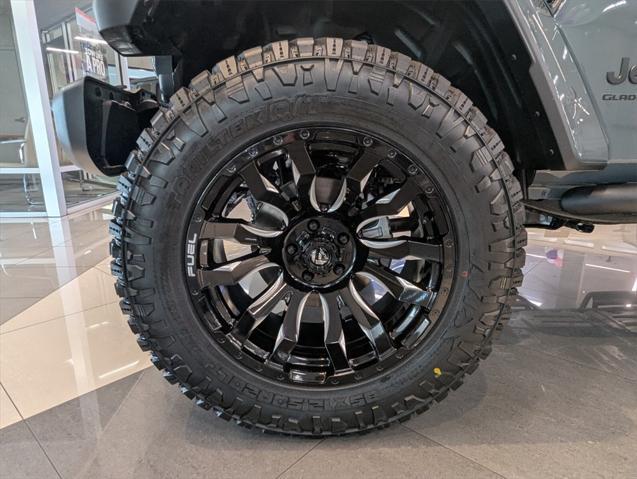 new 2025 Jeep Gladiator car, priced at $49,992