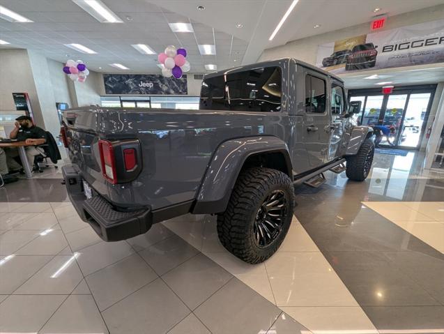 new 2025 Jeep Gladiator car, priced at $49,992