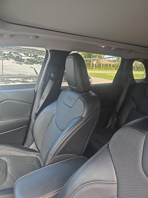 used 2022 Jeep Cherokee car, priced at $25,988